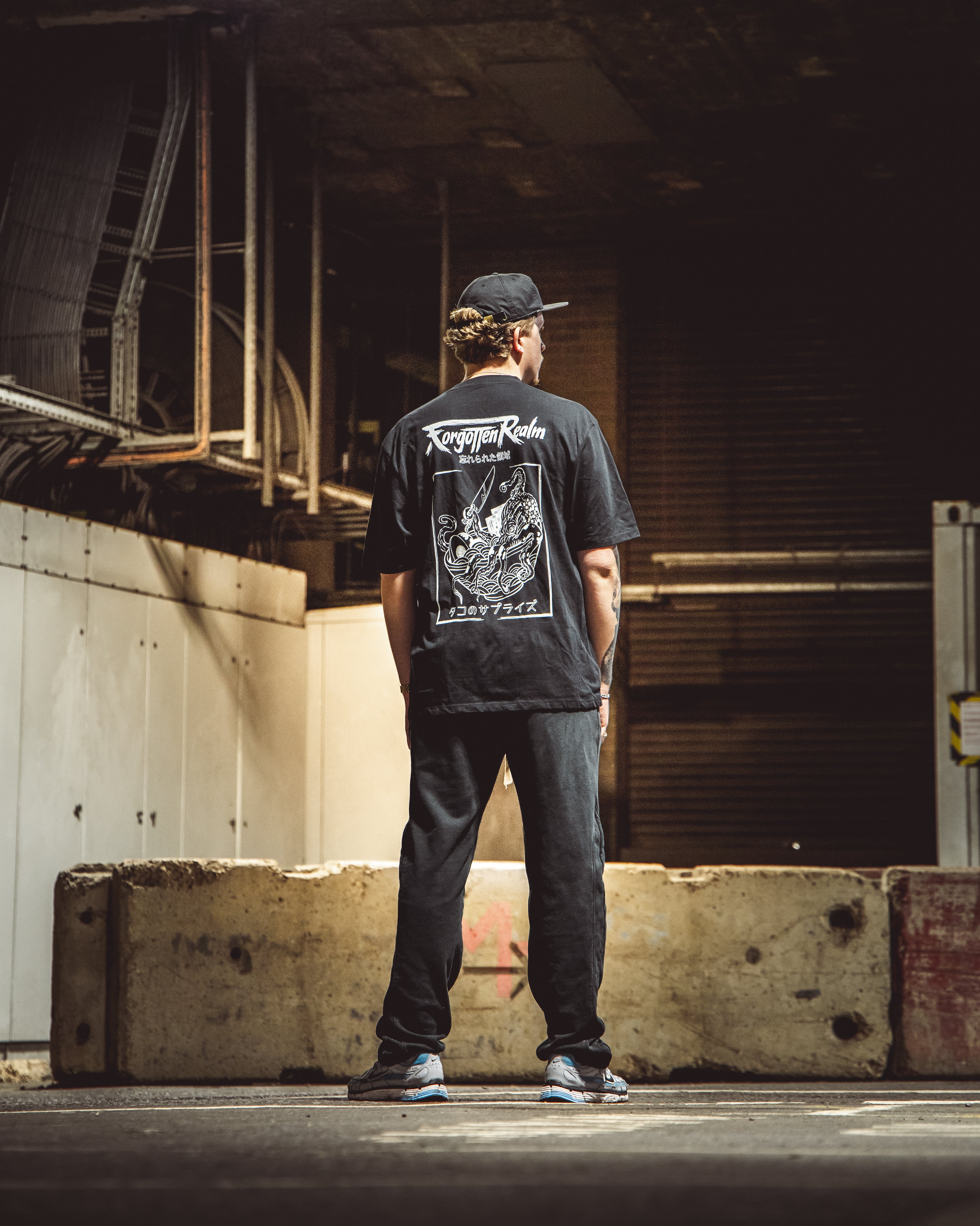 TAKO - BLACK Oversized Tee