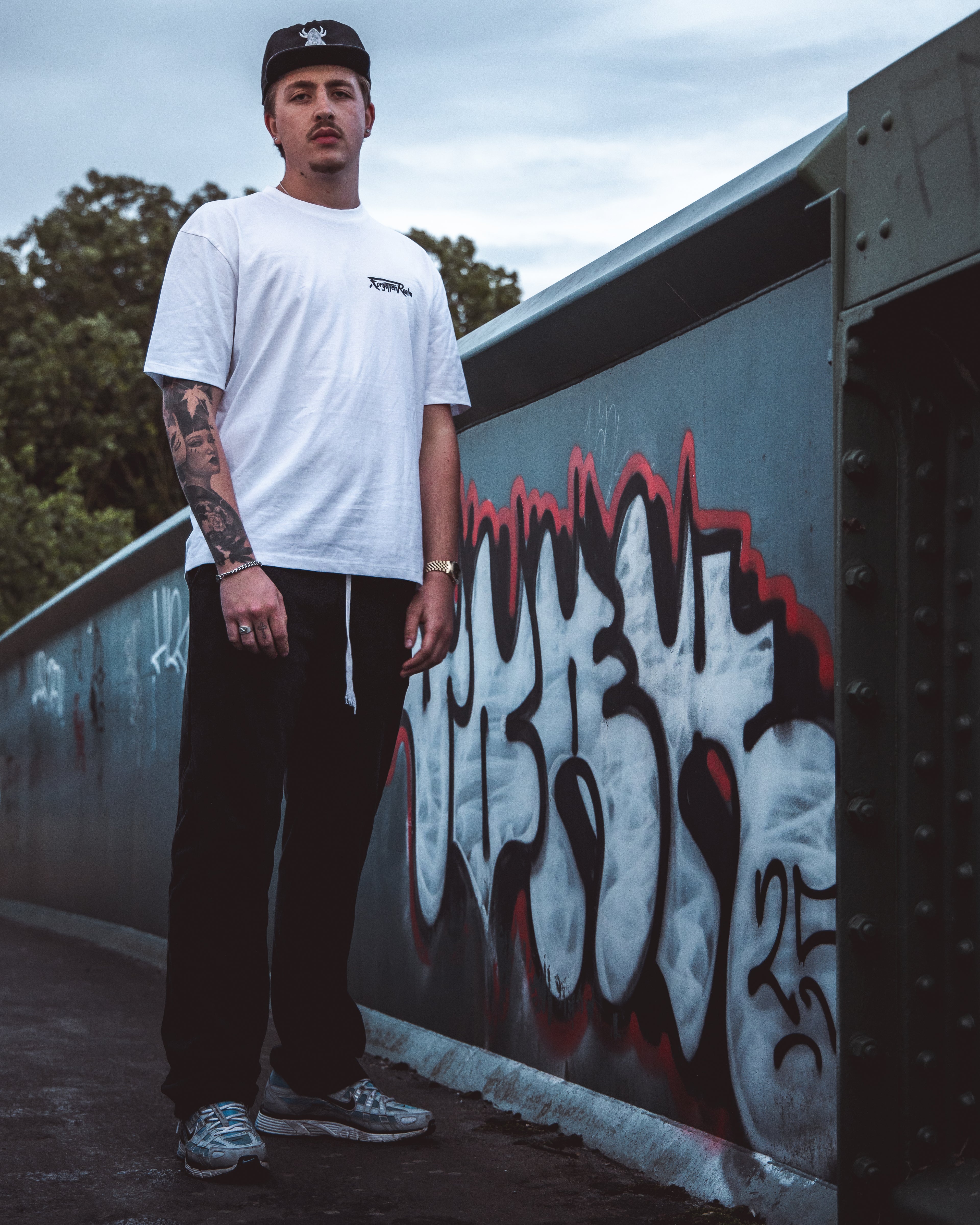 TAKO - WHITE Oversized Tee