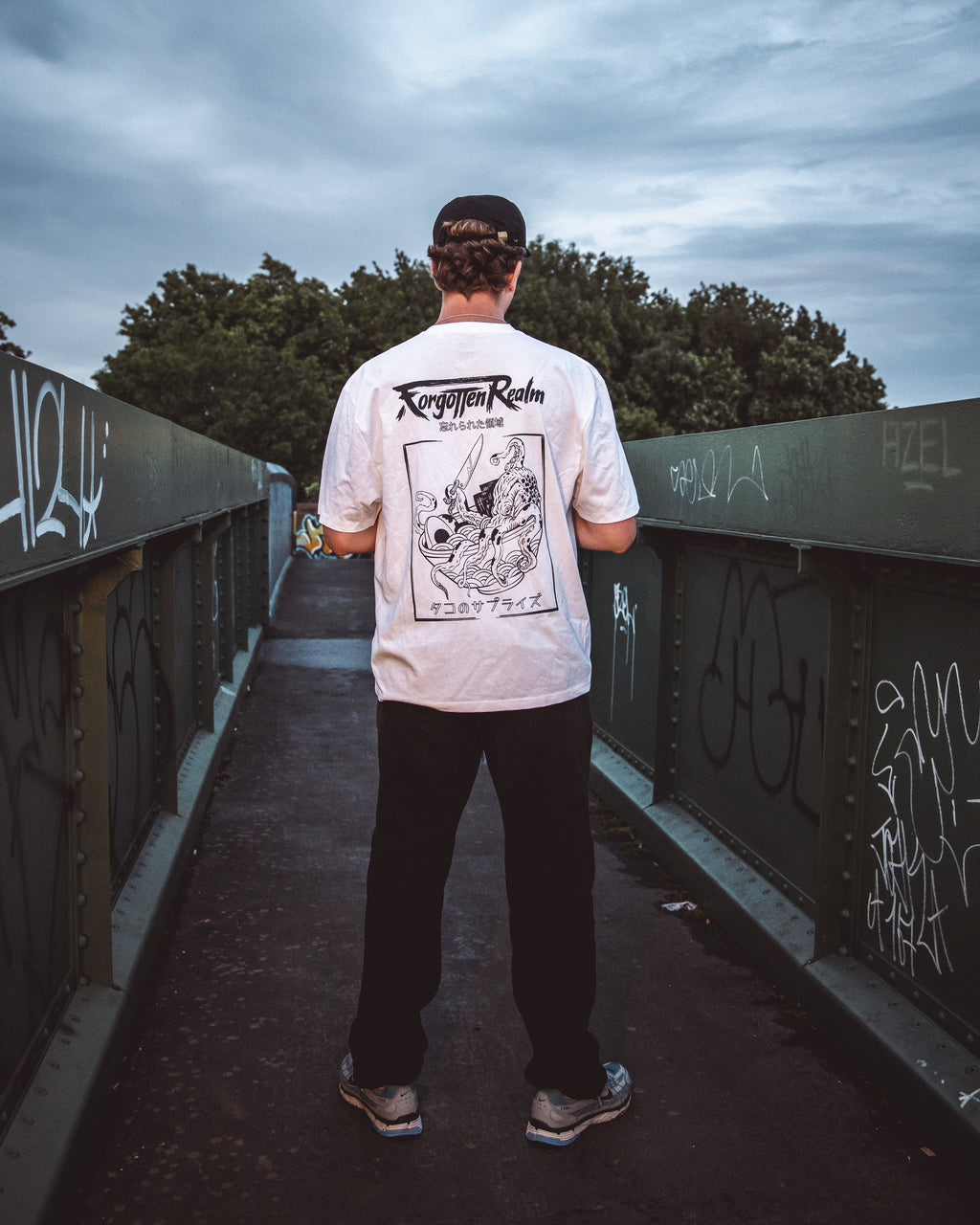 TAKO - WHITE Oversized Tee